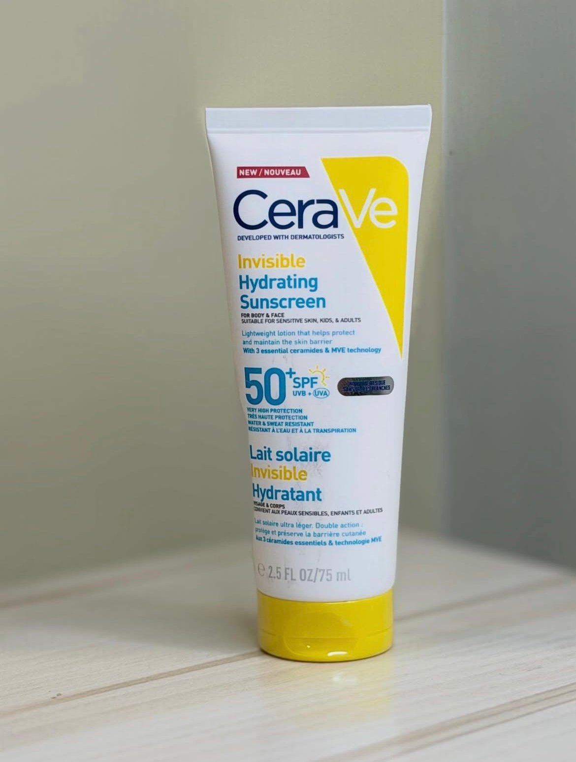 screenshot-669 CeraVe Suncare Lait Solaire Invisible Hydratant SPF50+ Haute Protection visage et corps 75mL – Image 1